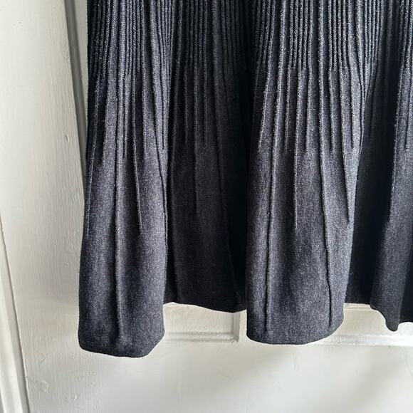 Cabi Skirt #503 Vogue Charcoal Knit Pleated Skirt - Picture 4 of 7